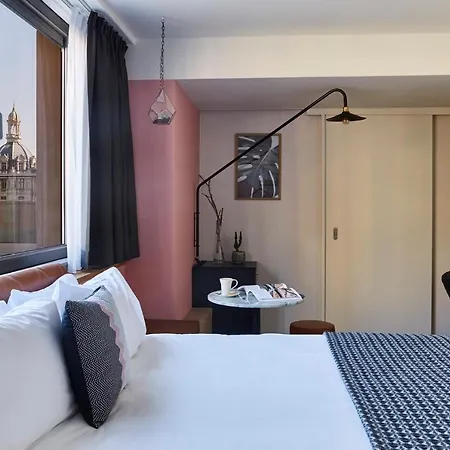 Indigo Centre By Ihg Hotel 4*